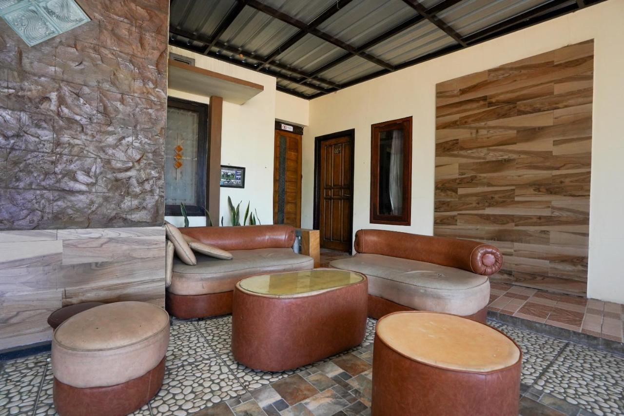 OYO 1087 Homestay Potato House Bromo Esterno foto