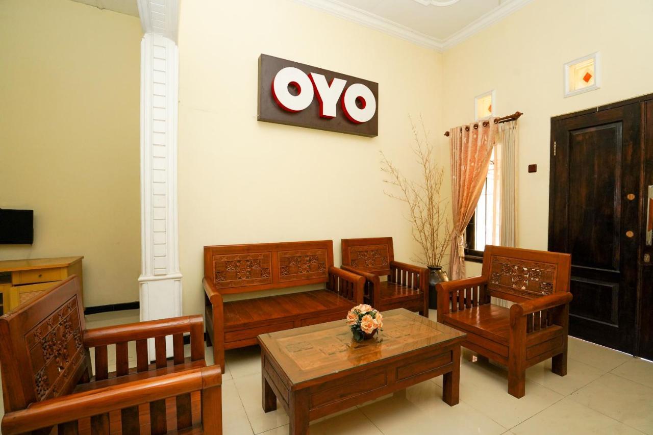 OYO 1087 Homestay Potato House Bromo Esterno foto