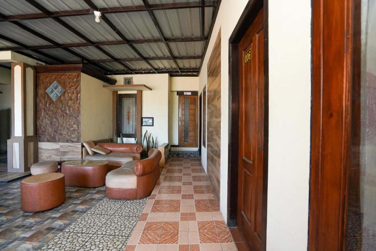 OYO 1087 Homestay Potato House Bromo Esterno foto