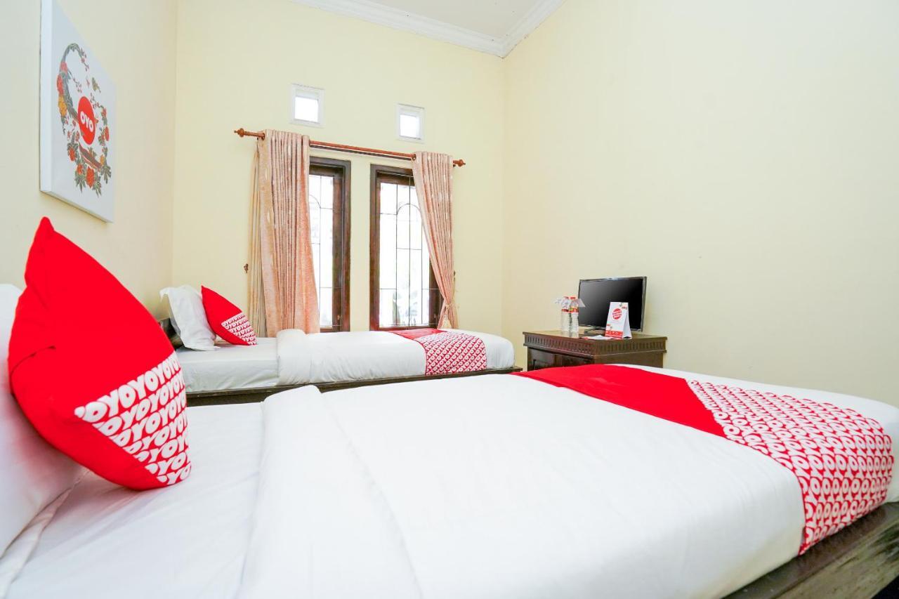 OYO 1087 Homestay Potato House Bromo Esterno foto